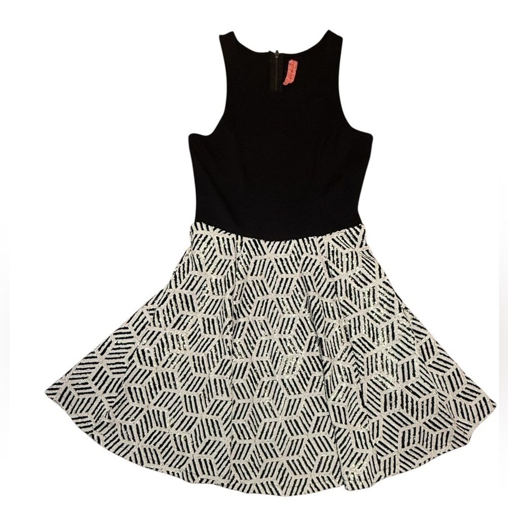 Eight Sixty Black/White Fit & Flare Midi Colorblock Dress w/ Sequin Skirt Small